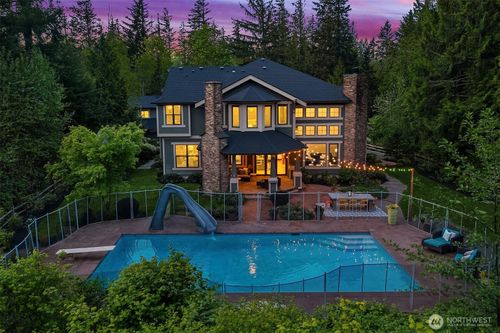 35909 Se 89th Pl, Snoqualmie, WA, 98065-9307 | Card Image