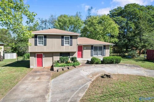 3602 Oakdale Cir Nw, Huntsville, AL, 35810-2830 | Card Image