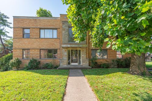 6428 Montgomery Rd, Cincinnati, OH, 45213-1528 | Card Image