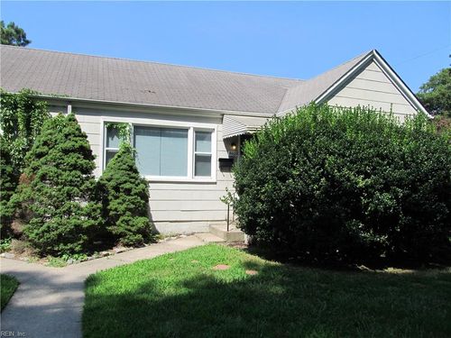 5005 Winchester Dr, Portsmouth, VA, 23707-2249 | Card Image