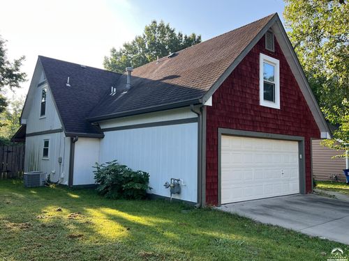 2416 Sequoia Ct, Lawrence, KS, 66047-2641 | Card Image