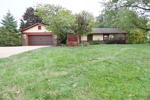 7491 Janean Dr, Brownsburg, IN, 46112-8590 | Card Image