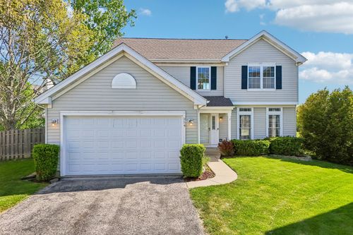 254 W Holly Ct, Round Lake, IL, 60073-4231 | Card Image