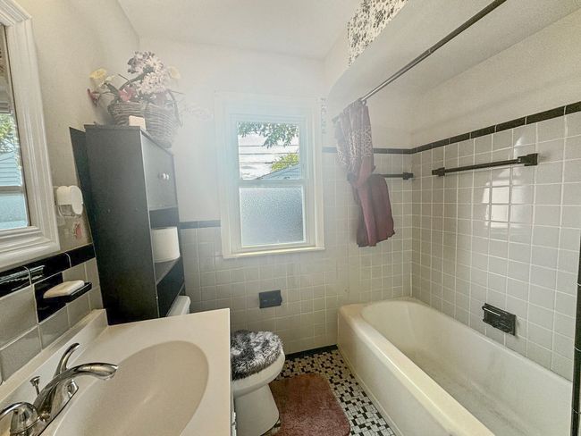 14735 College Ave, House other with 5 bedrooms, 3 bathrooms and null parking in Allen Park MI | Image 11