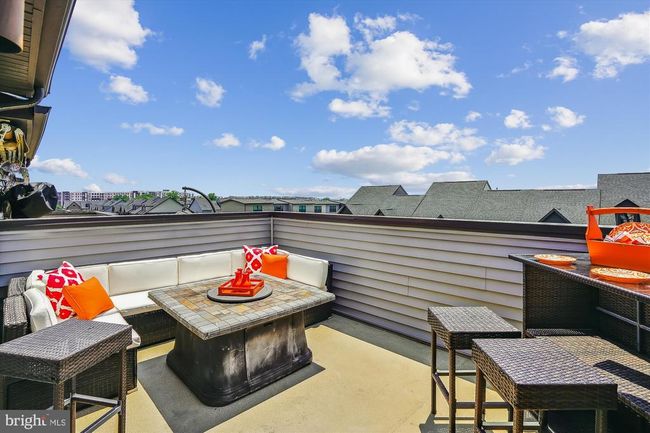 43436 Apple Orchard Sq, Townhouse with 4 bedrooms, 5 bathrooms and null parking in ASHBURN VA | Image 54