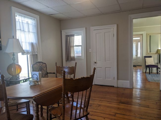 614 W Elk St, House other with 3 bedrooms, 2 bathrooms and 2 parking in FREEPORT IL | Image 7