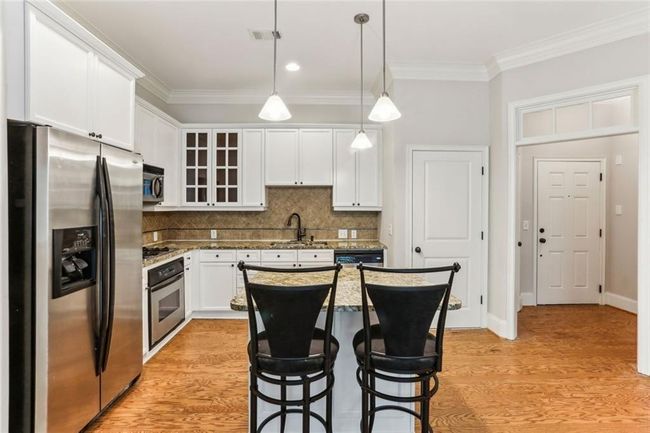 APT-1402 - 11 Perimeter Ctr E, Condo with 2 bedrooms, 2 bathrooms and 2 parking in Atlanta GA | Image 9