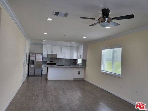 2758 W 12th St, LOS ANGELES, CA, 90006-3229 | Card Image