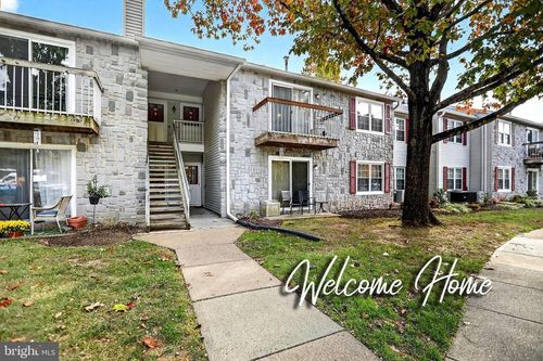 13 Azalea Ct, LAWRENCEVILLE, NJ, 08648-4814 | Card Image