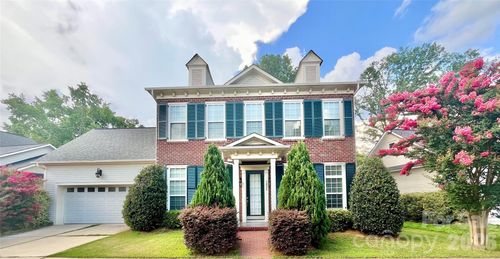 1025 N Sharon Amity Rd, Charlotte, NC, 28211-3139 | Card Image