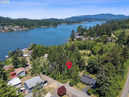 3735 Ne 10th St, Otis, OR, 97368 | Card Image