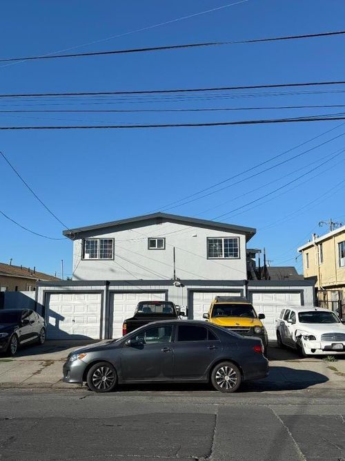 219 Barrett Ave, Richmond, CA, 94801-2664 | Card Image