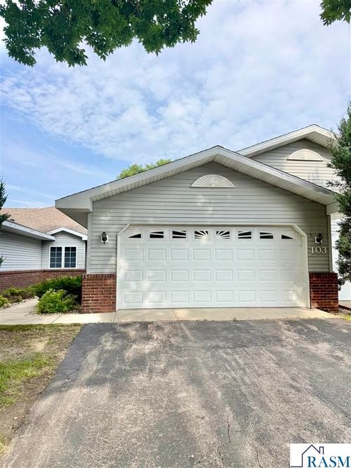 103 Raven Ct, Mankato, MN, 56001-8431 | Card Image