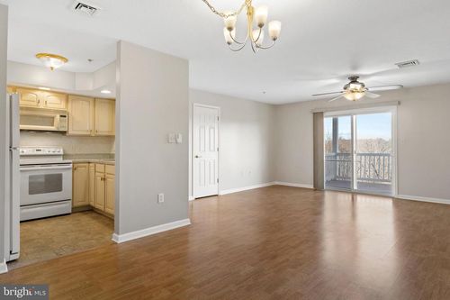 apt-h-240 N 2nd St, NEW FREEDOM, PA, 17349-9702 | Card Image