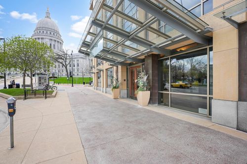 1105-100 Wisconsin Ave, Madison, WI, 53703-4169 | Card Image