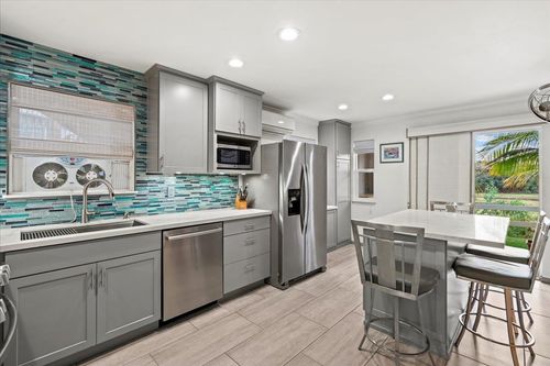 apt-6m-60 Halili Ln, Kihei, HI, 96753-6081 | Card Image