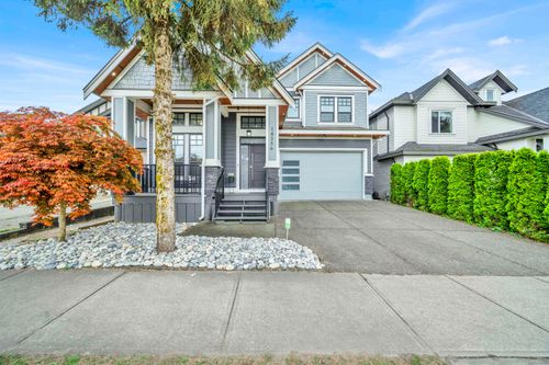 18356 68 Ave, Surrey, BC, V3S9H5 | Card Image