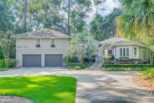 44 Black Hawk Trl, Savannah, GA, 31411-2851 | Card Image