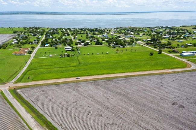 704 Hwy 239, Home with 0 bedrooms, 0 bathrooms and null parking in Austwell TX | Image 21
