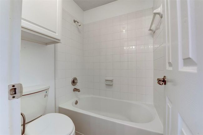 7810 Timber View Ct, House other with 4 bedrooms, 4 bathrooms and 2 parking in Houston TX | Image 44