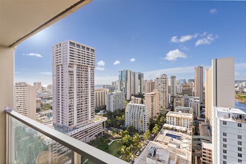 2712-445 Seaside Ave, Honolulu, HI, 96815-5532 | Card Image
