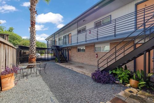 apt-4-1016 E 7th St, Houston, TX, 77009-7158 | Card Image