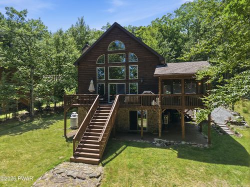 208 Fawn Lake Dr, Hawley, PA, 18428-4011 | Card Image
