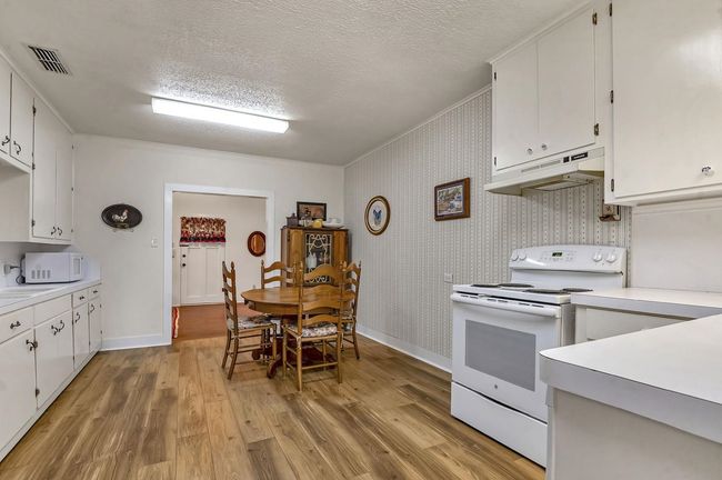 160 Morning Glory Dr, House other with 3 bedrooms, 2 bathrooms and null parking in Brookeland TX | Image 13