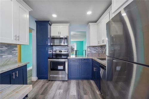 305-2430 Sw 81st Ave, Davie, FL, 33324-7712 | Card Image