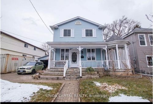 38 Ward Ave, Hamilton, ON, L8S2E6 | Card Image