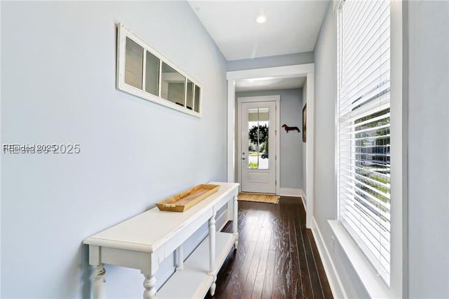 Entry Way | Image 5