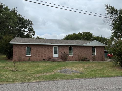 108 W Bryan Ave, Calera, OK, 74730-1389 | Card Image