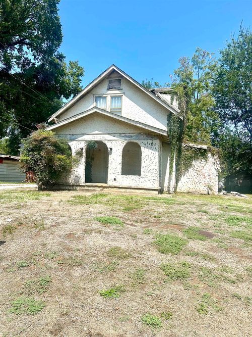 501 E 13th St, Sheffield, AL, 35660-7433 | Card Image