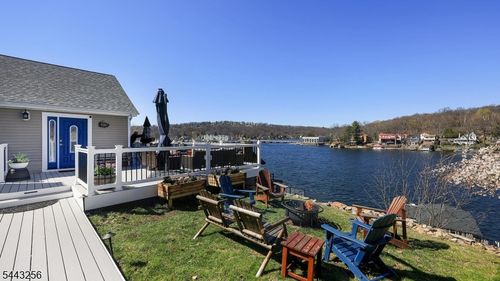 373 Lakeside Blvd, Hopatcong, NJ, 07843-1621 | Card Image