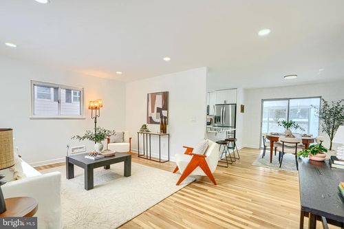 6112 Chesworth Rd, BALTIMORE, MD, 21228-2717 | Card Image