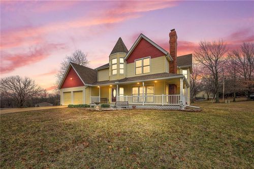 13035 Wild Rose Ln, Olathe, KS, 66061-9202 | Card Image