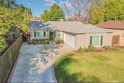 22609 Mariano St, Woodland Hills, CA, 91367-6127 | Card Image
