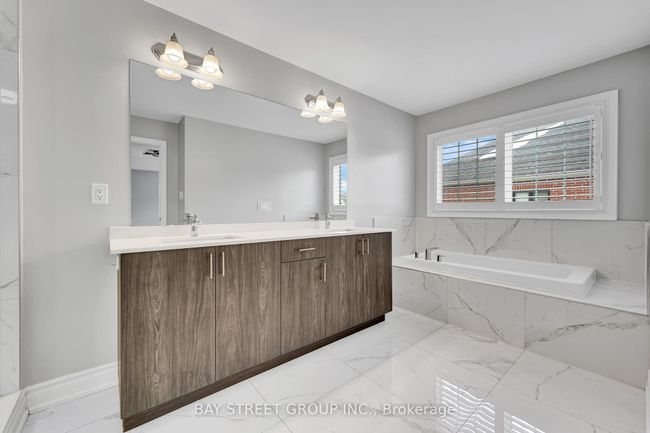 1275 Raspberry Terr, House other with 4 bedrooms, 3 bathrooms and 2 parking in Milton ON | Image 33