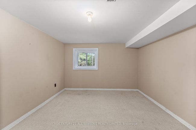 37 Mayhew Rd, House other with 3 bedrooms, 1 bathrooms and 6 parking in Carl ON | Image 8