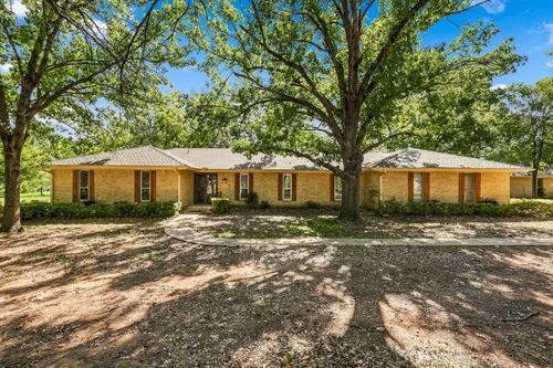 8260 Tudor Ln, Argyle, TX, 76226-4332 | Card Image