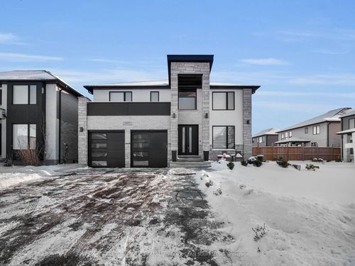 3475 Brushland Cres, London, ON, N6P0H2 | Card Image