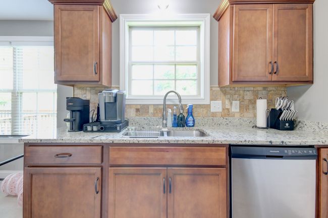 1029 Charles Thomas Dr, House other with 3 bedrooms, 2 bathrooms and 2 parking in Clarksville TN | Image 13
