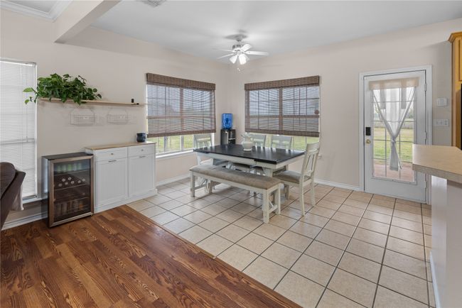 392 Old Highway 6, House other with 3 bedrooms, 2 bathrooms and null parking in Howe TX | Image 10