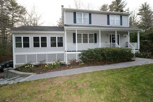 37 Meadowbrook Rd, Richmond, RI, 02898-1114 | Card Image