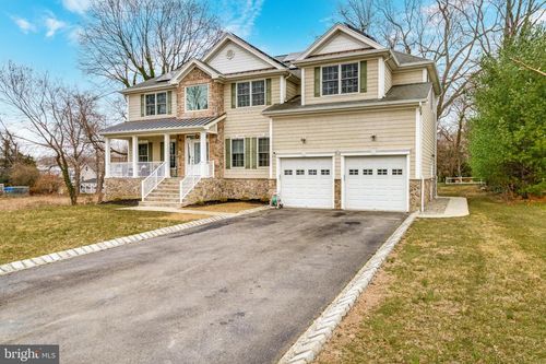 219 Maxwell Ave, Hightstown, NJ, 08520-3212 | Card Image