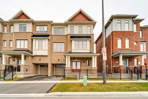 10 Sobczak Dr, Whitby, ON, L1N0N3 | Card Image