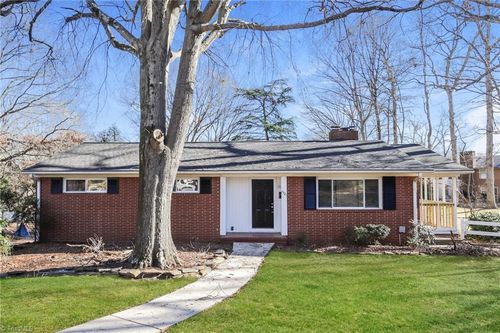 1521 Drumcliffe Rd, Winston Salem, NC, 27103-4708 | Card Image