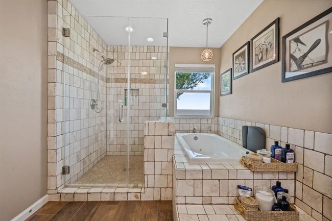 11320 Cedar Gully Rd, House other with 3 bedrooms, 2 bathrooms and 3 parking in Beach City TX | Image 14