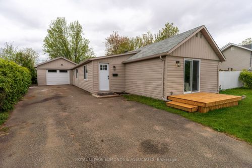 3 Ethel St, Petawawa, ON, K8H2B7 | Card Image