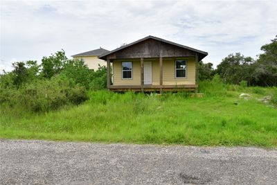 232 De Vaca Drive, House other with 3 bedrooms, 2 bathrooms and null parking in Rockport TX | Image 3